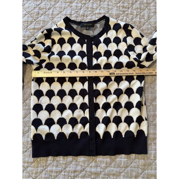 Ann Taylor XL Scallop Pattern Cardigan Black White Button Knit Retro Mod Chic - Picture 4 of 11